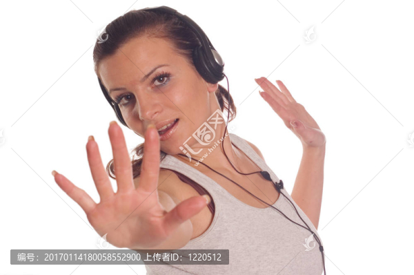 聽(tīng)音樂(lè)