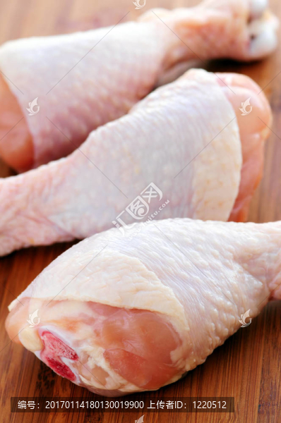 生雞腿