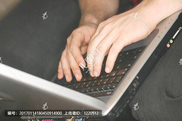 筆記本電腦手沙發(fā)