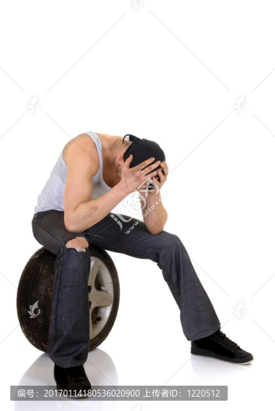 隨著車輪的汽車修理工