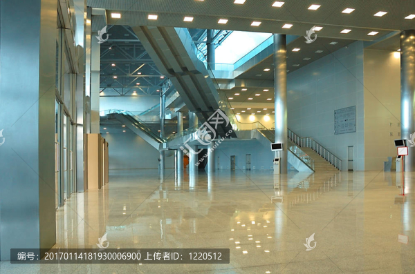 現(xiàn)代的大廳