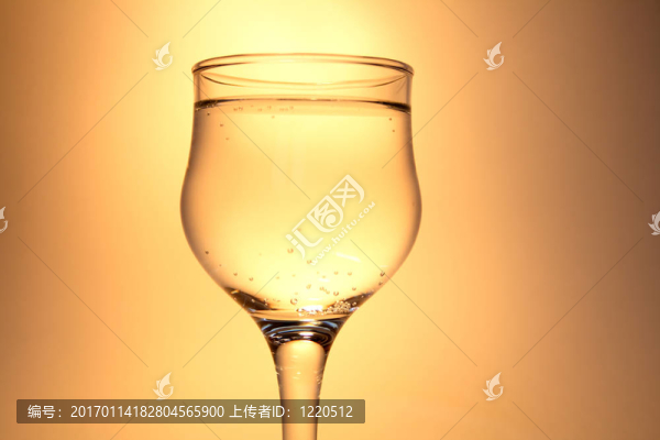 香檳金色