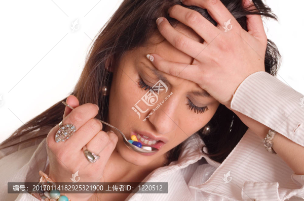 吞食藥丸
