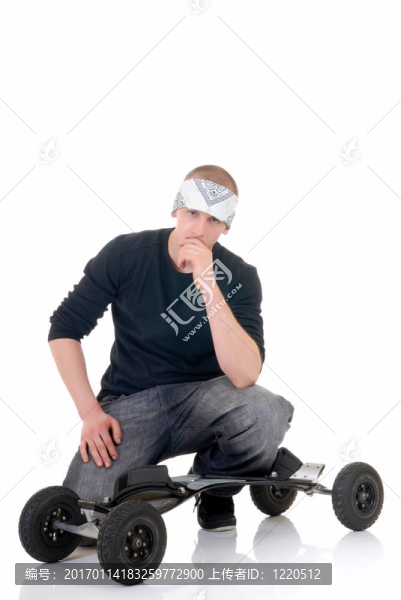 男孩和他的滑板