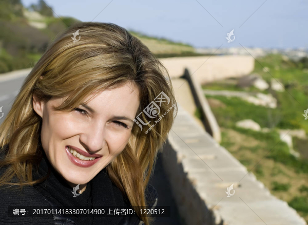 年輕的女人