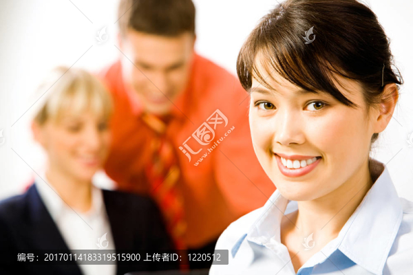 臉的女人