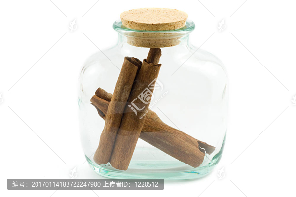 瓶子里的肉桂皮