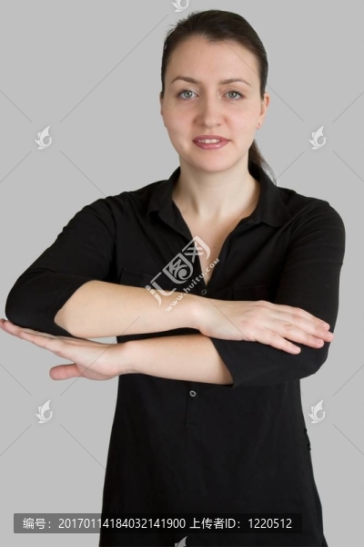 女人有折一只胳膊