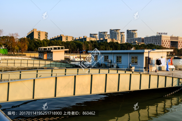 躉船,引橋