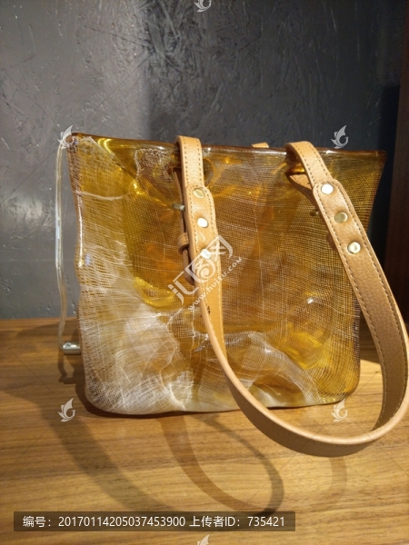 皮包燈