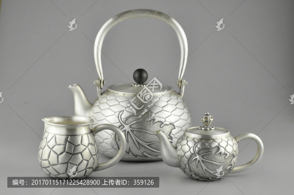 銀茶壺