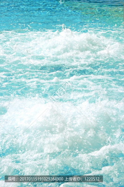 水