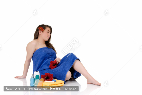 年輕女子；水療中心