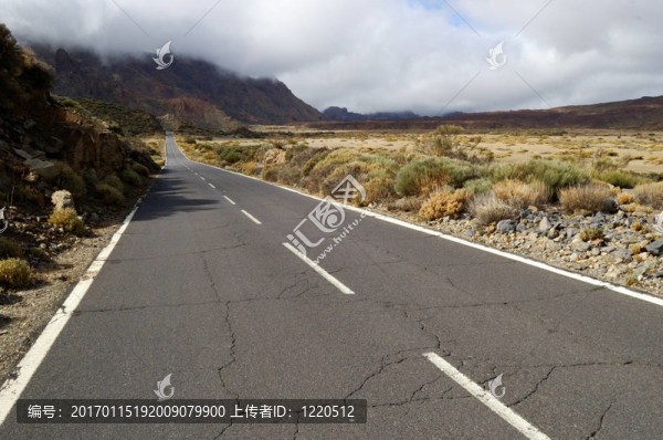 火山的道路