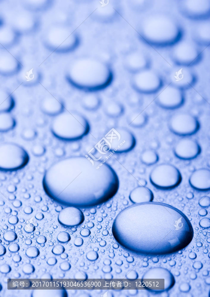水