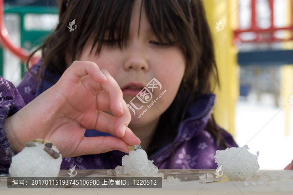 和中島幸惠玩的女孩