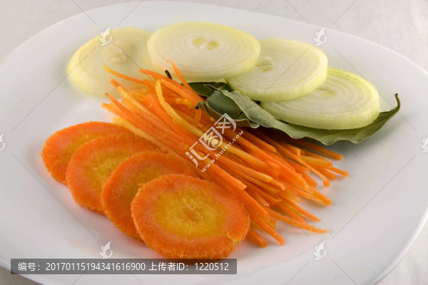 洋蔥；carrot