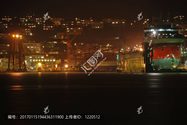 造船廠的夜晚