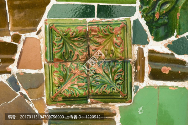 在巴塞羅那奎爾公園從瓜蒂臺(tái)陶瓷細(xì)節(jié)；西班牙