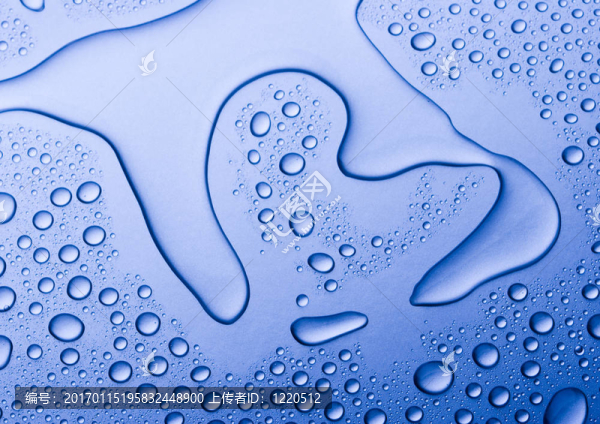 水