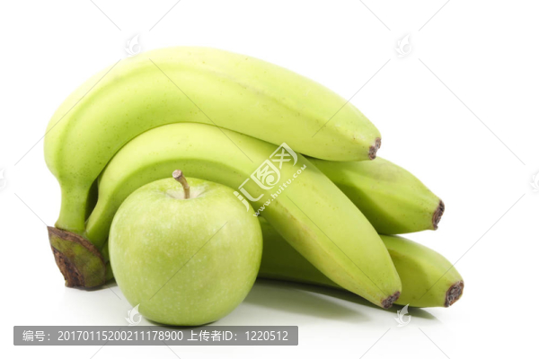 未成熟的香蕉和綠色的蘋果