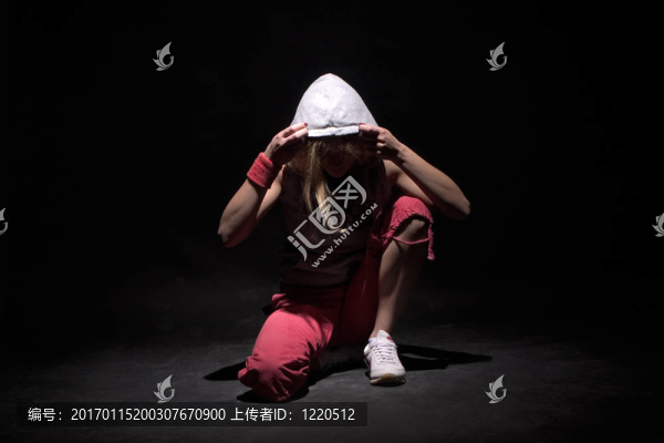 霹靂舞的女孩