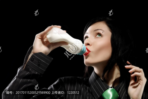 牛奶