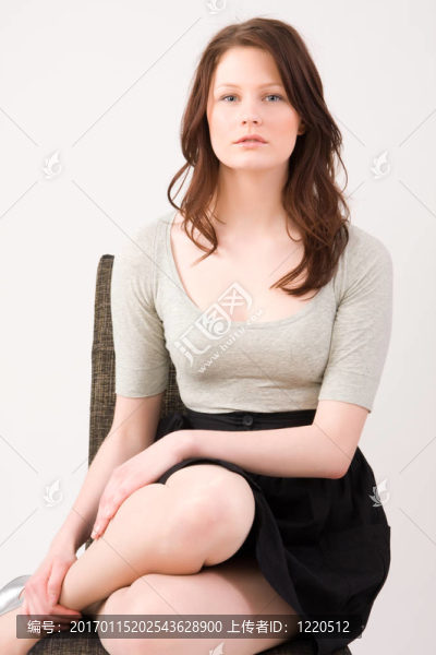 年輕漂亮的女人