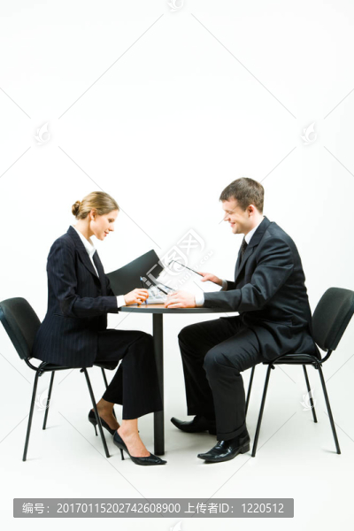 兩個(gè)商人-匯圖網(wǎng) www.fosd68.com 兩個(gè)商人