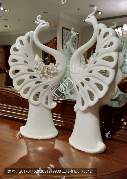 孔雀飾品