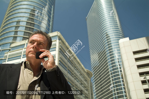 以它的市中心