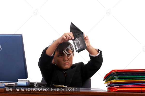 年輕的員工看