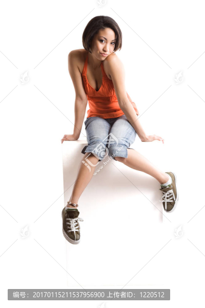 女人和廣告牌