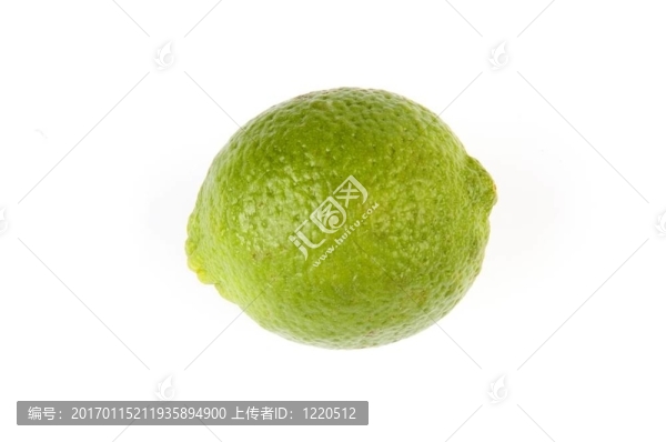 新鮮石灰隔離在頻率上白色背景緊密