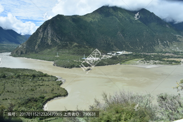雅魯藏布江
