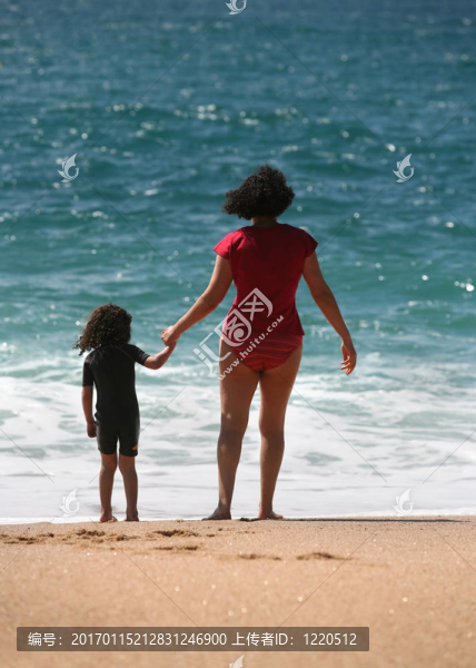 媽媽和女兒-匯圖網(wǎng) www.fosd68.com 媽媽和女兒