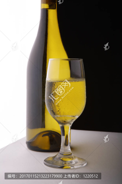 Wineglass瓶