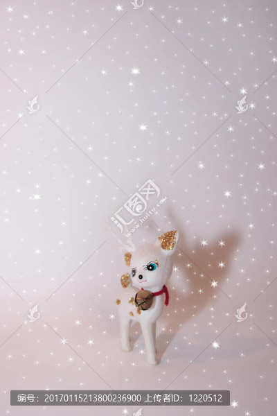 雪地里的馴鹿2-匯圖網(wǎng) www.fosd68.com 雪地里的馴鹿2