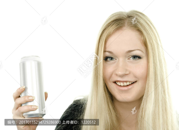 帶著可以的年輕女人
