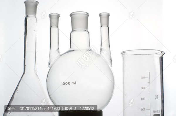 灰色的背景化學(xué)燒杯