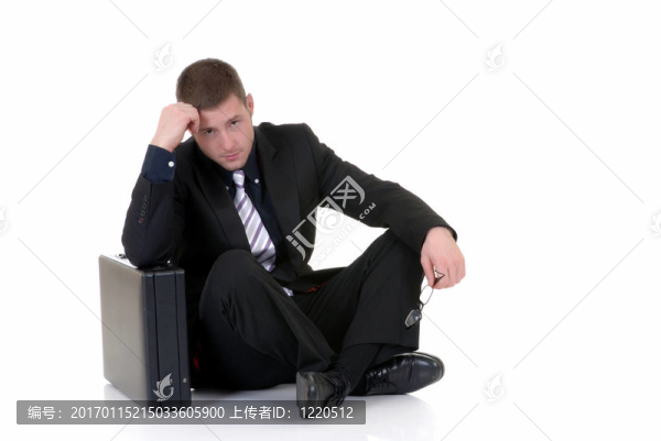 沉思的商人