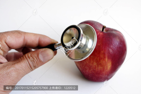 聽(tīng)診器和蘋(píng)果