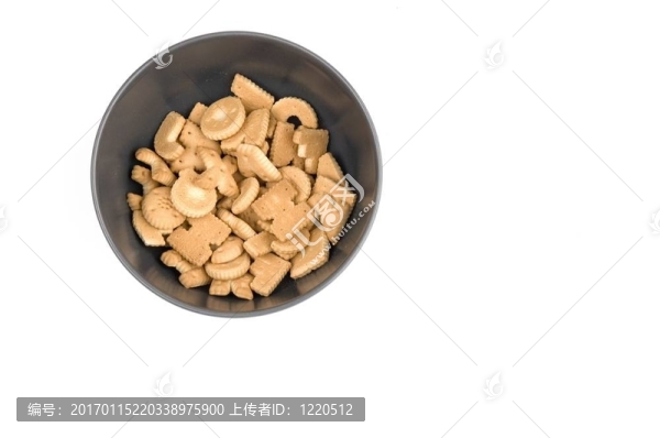 碗里的字母餅干