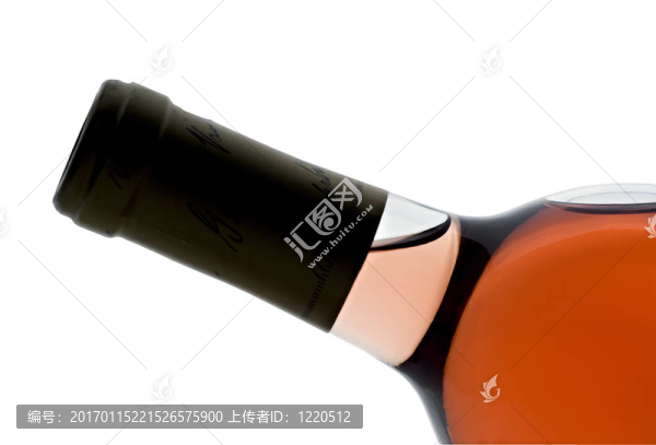 背光的酒瓶