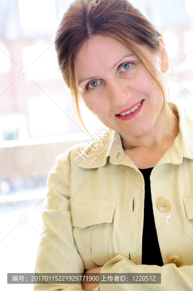 一個(gè)成熟女人的畫像