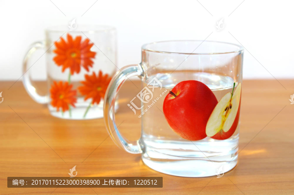 杯水