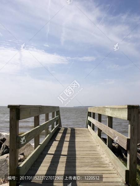 海的老橋