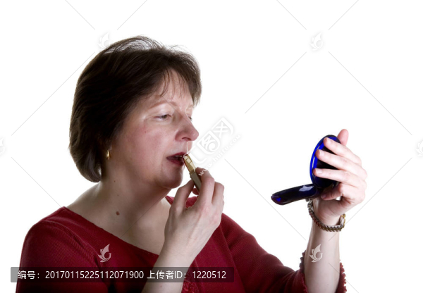 穿紅口紅的女人