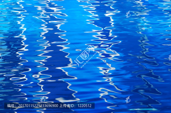 藍色的水