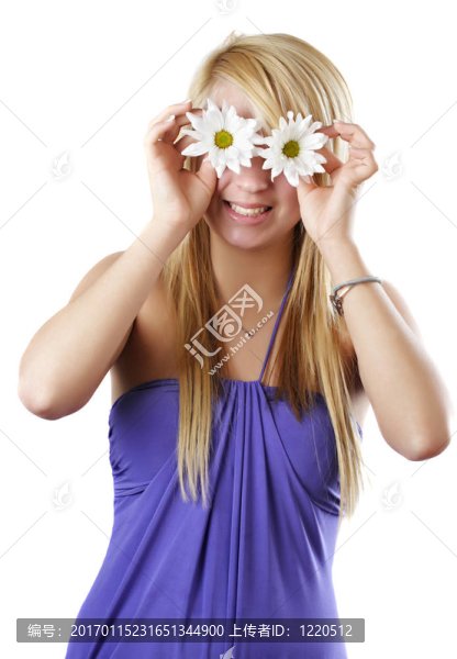 金發(fā)少女的雛菊